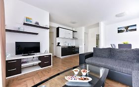 Apartments Villa Visnjik